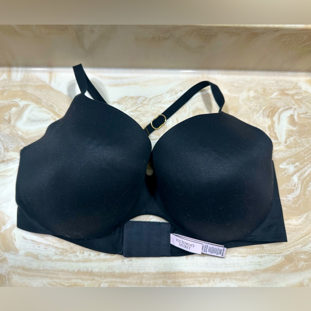 Incredible by Victoria Secret’s Bra Size 38DD